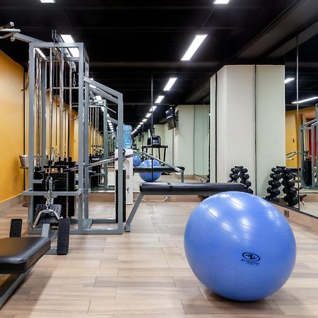La Joya Pachuca Hotell Exteriör bild The gym at the hotel