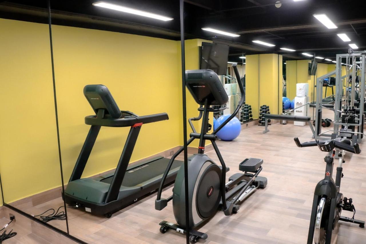La Joya Pachuca Hotell Exteriör bild A gym in a hotel
