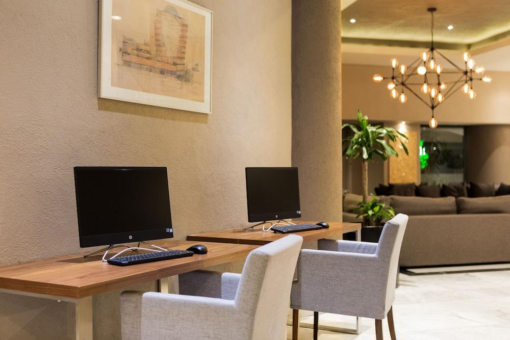 La Joya Pachuca Hotell Exteriör bild Business Center